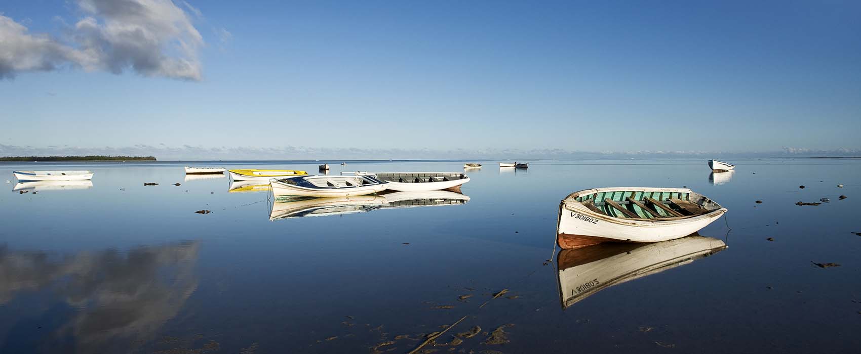 African Mauritius Safari boats